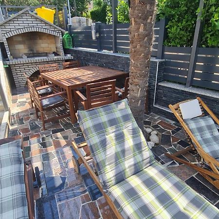 דראמליי Apartments Blazevic, Heated Pool&Jacuzzi מראה חיצוני תמונה