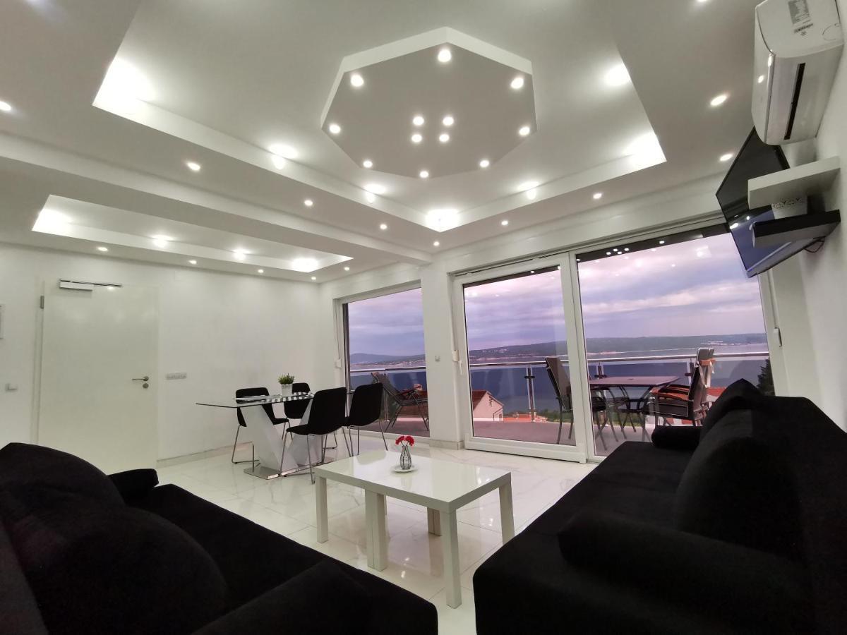 דראמליי Apartments Blazevic, Heated Pool&Jacuzzi מראה חיצוני תמונה